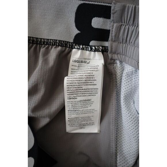 Under Armour 1373727-066 Men's Sz L Gray/White UA Elevated Woven Graphic Shorts - Picture 4 of 7